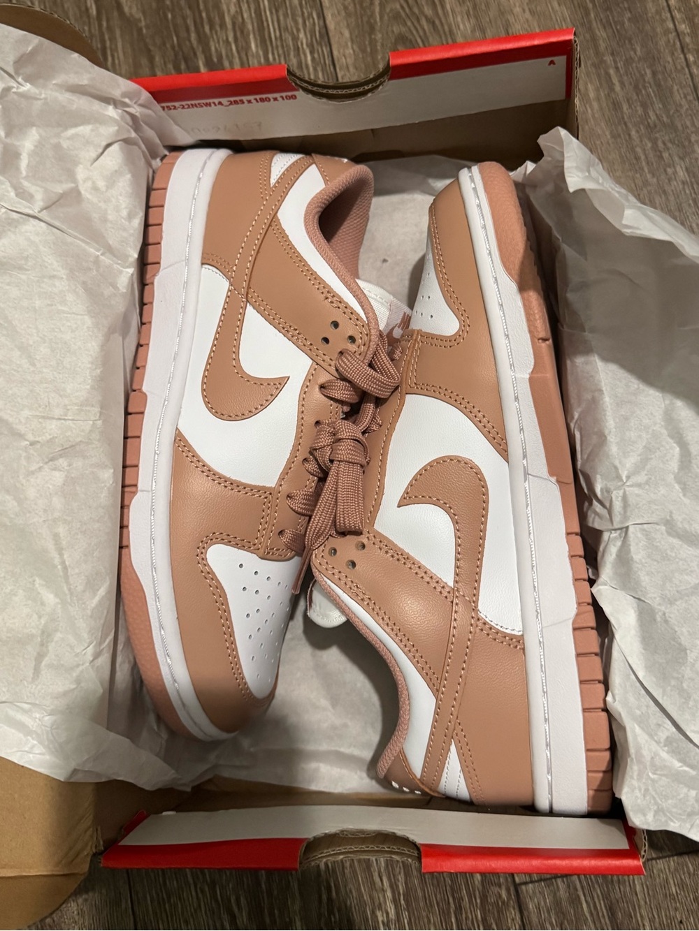 NWT Nike 6.5 Dunk Low Rose/White Whisper